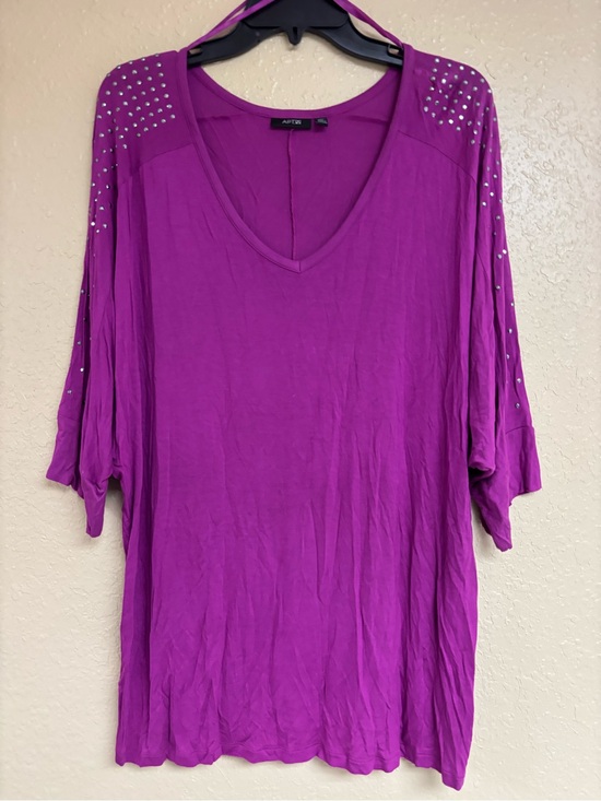 Apt. 9 Tops - Apt. 9 Women's V-Neck Tunic with Studded Shoulders in Magenta